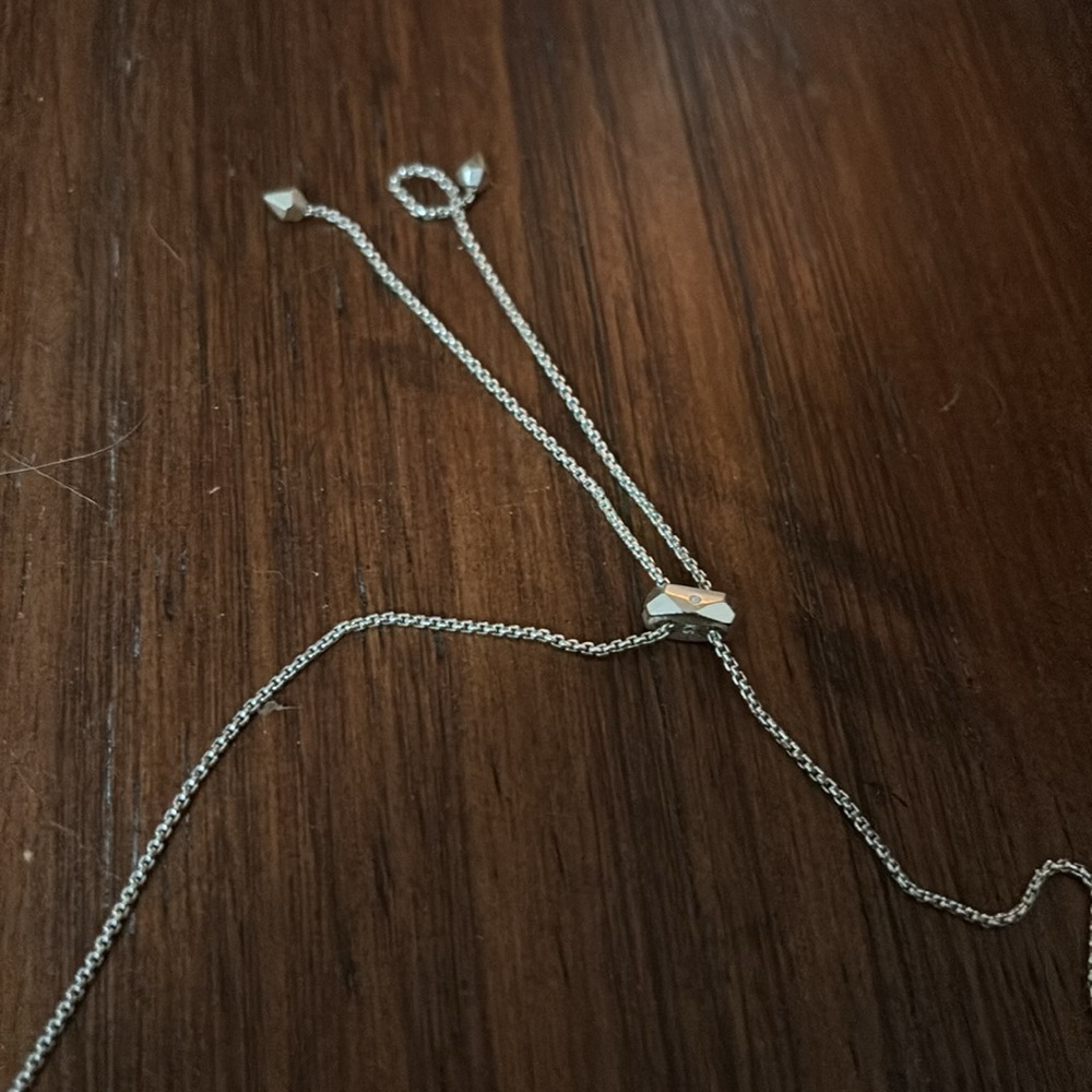 Kendra Scott Elegant Silver Necklace with Geometric Accents - Picture 2 of 2